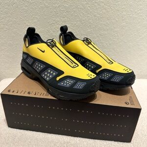 NEW Air Max SNDR Off-Noir and Diffused Blue HF1199-700  Womens Size 11 Mens 9.5